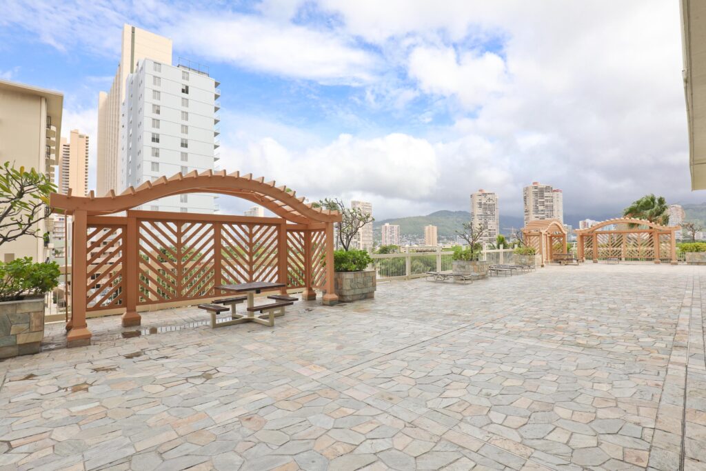 Outdoor table & chairs